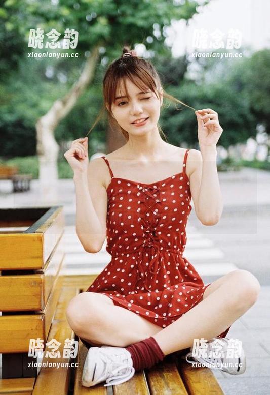Xiuren秀人网 - 不容错过的照片艺术！芭比KIKI最新作品《肉丝》更新，呈现完美画面！.txt
