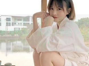 Xiuren秀人网 – 观看许诺Sabrina精心打造的皮衣作品，展现独特的个人风格！.txt