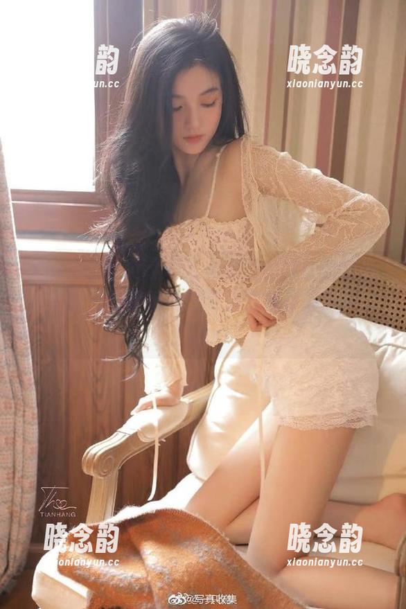 Xiuren秀人网 - 从未见过的软软爱吃肉水手服，观看她气质与活力并存的写真之旅.txt