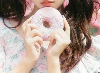 Xiuren秀人网 – 陆萱萱的美足美图：每一张照片都是对生活的热爱！.txt