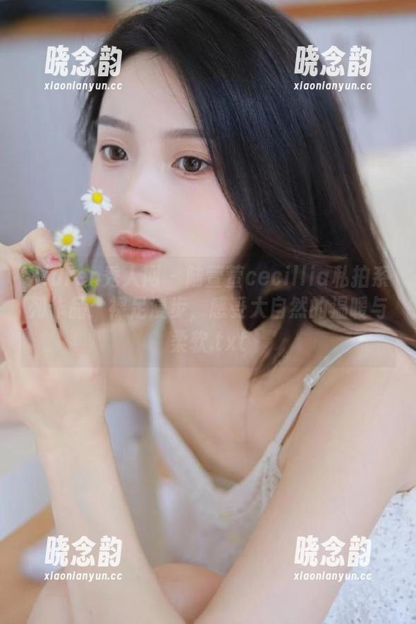 Xiuren秀人网 - 陆萱萱cecillia私拍系列作品：裸足漫步，感受大自然的温暖与柔软.txt