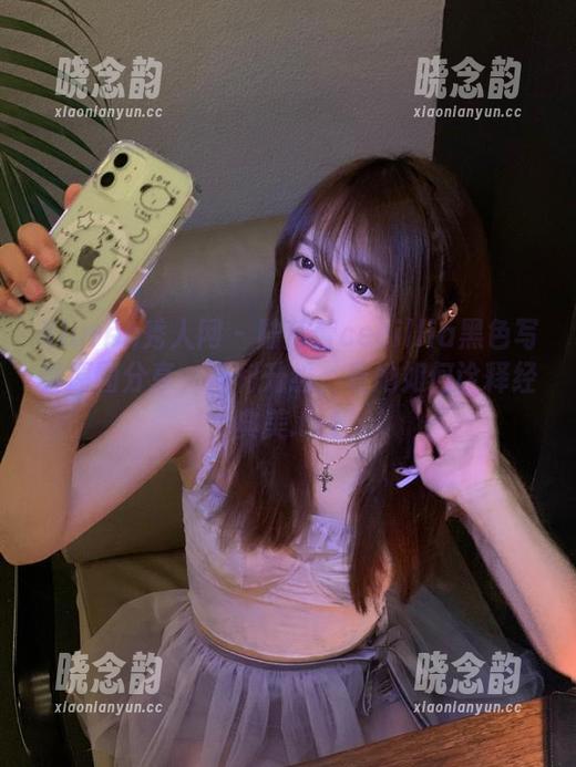 Xiuren秀人网 - 陆萱萱cecillia黑色写真原图分享，福利升级，看她如何诠释经典美.txt