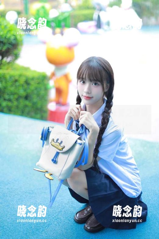 Xiuren秀人网 - 邂逅精致：陈赞之眼镜写真集的精彩资源展现.txt