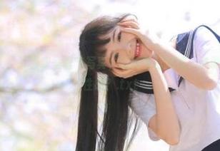 Yebin(전예빈)最新圣诞节写真，玩转节日风情，谁说节日不能性感？.txt