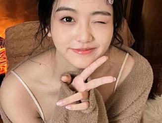 YouMi尤蜜荟 – 不柠bling闪耀旗袍全集：原图展示她的优雅与独特气质.txt