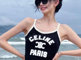YouMi尤蜜荟 – 奶油米JK写真精选合集：每一张都是青春故事的完美展现.txt
