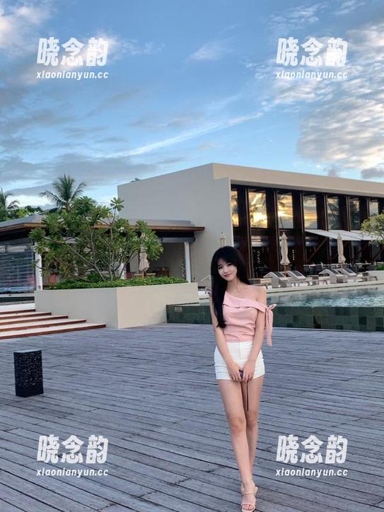 YouMi尤蜜荟 - 校园里的姝姝妹妹，最新原图展示她的青春风采！.txt