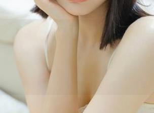 YouWu尤物馆 – 随baby贝贝一起走进美足写真图包：原来美丽真的是个坑！.txt
