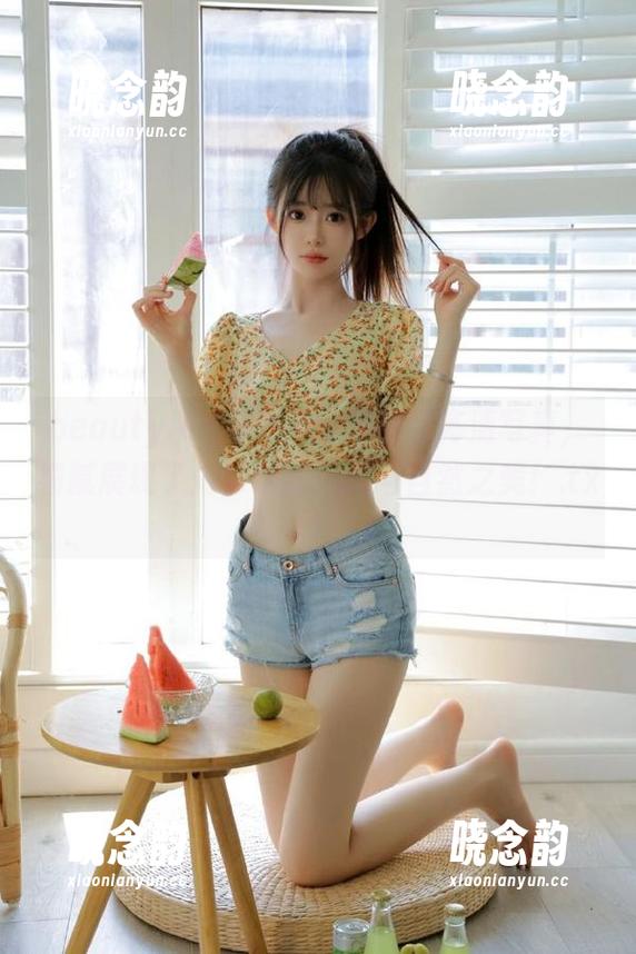 beautyleg - Brindy裸足高清写真，细腻展现了她独特的风格与自然之美！.txt