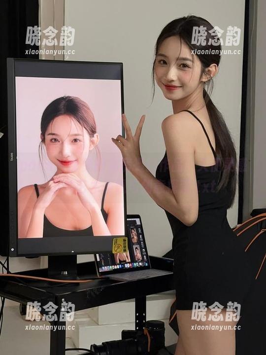 pans – 兔兔的私房摄影作品:天使灵感下的艺术表现与创意探索.txt - 晓念韵