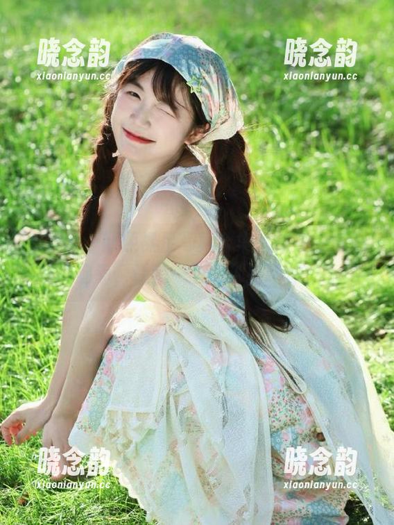pans - 熙熙裸足写真合集：探索生活中的小确幸，让每一张图都打动你！.txt
