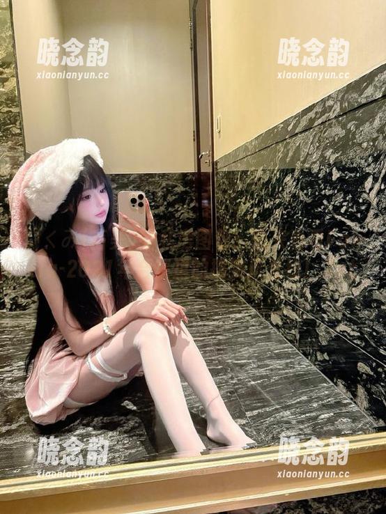 いくみ(育美)的私房图包：快来看看Fantia-2021年合集里的搞笑风景线！.txt