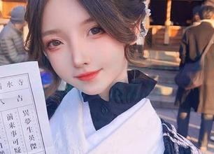 一键下载一小央泽小恶魔全集，发掘她的摄影艺术魅力.txt