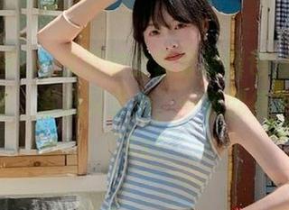 丝慕GIRL – 文欣的全套套装图包，简直是视觉盛宴，省心又省力，一看就停不下来！.txt