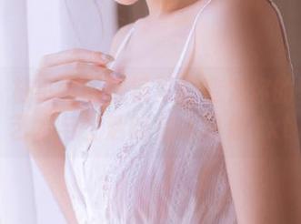 丽柜 – 将小戈的眼镜写真变为你的壁纸：艺术与生活的完美融合.txt