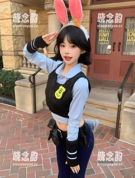 办公室OL竟然如此迷人，快来乔依丝图包分享找寻灵感吧！.txt