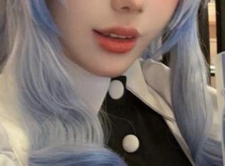 高清COS艺术：九言的双人写真带你进入奇幻世界.txt