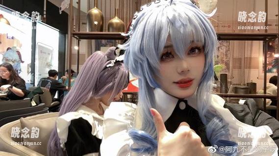 从九言从不咕咕的视角看美脚：一场关于cos与写真艺术的旅程.txt