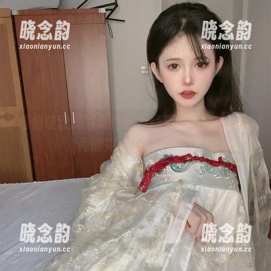 倦倦喵汉服写真作品强势更新，古典与时尚的完美结合！.txt