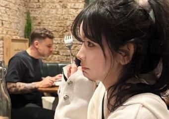 克拉女神 – 当YOYO的白色图册遇上原图，简直是视觉的极致冲击！.txt