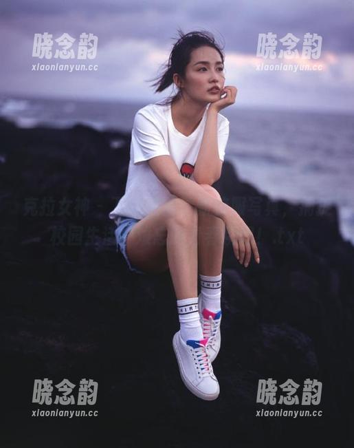克拉女神 - 下载佳莹清新校服写真，捕捉校园生活中难忘的青春瞬间！.txt