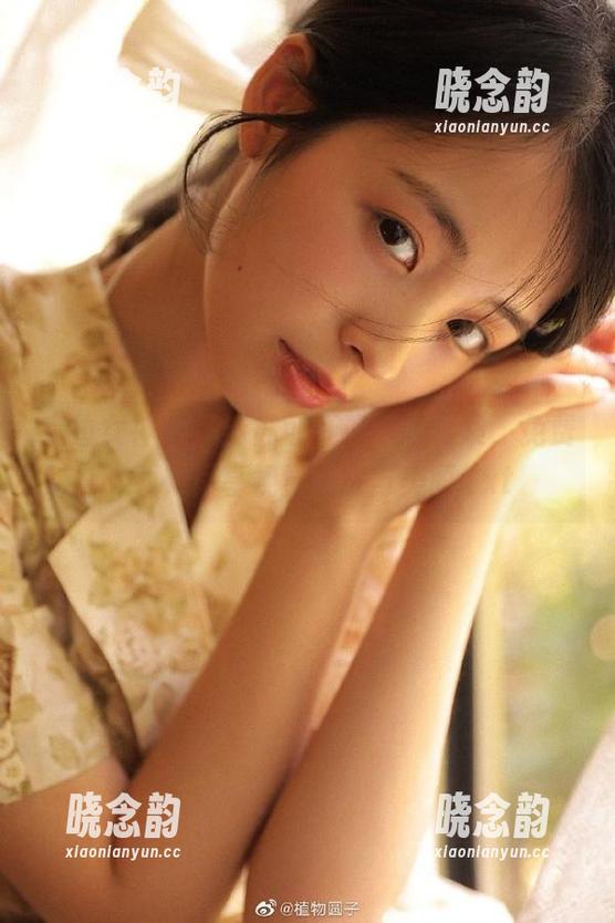 克拉女神 - 高清苏可可泳装写真集，免费下载，尽享视觉盛宴与美丽.txt