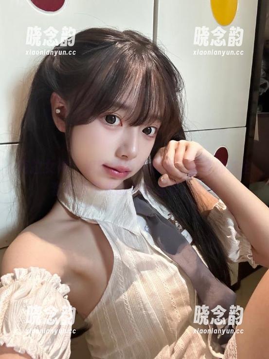 克拉女神 - 追随薇薇的脚步，畅享棉袜全套原图带来的治愈感受！.txt