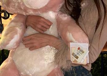 兔子Zzz不吃胡萝卜空姐高品质写真，高清作品为你带来清新之感！.txt