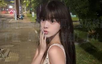 精美绝伦的学姐旗袍写真，兔玩映画原图下载，捕捉优雅时刻！.txt