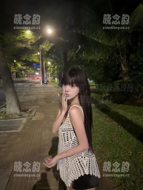 精美绝伦的学姐旗袍写真，兔玩映画原图下载，捕捉优雅时刻！.txt