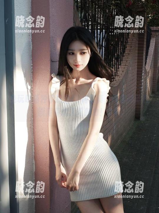 兔玩映画独家精选JK裙写真，带你体验校园青春的无限魅力！.txt
