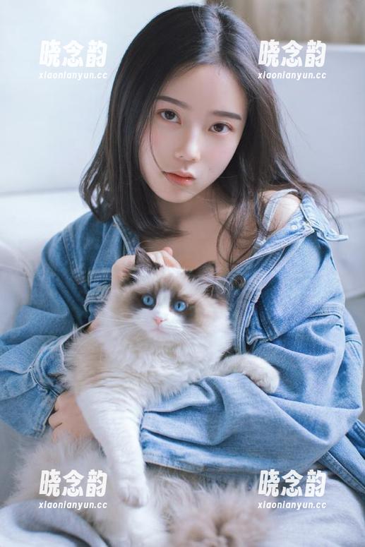快来围观！兔玩映画白色衬衫套图更新，谁说只有黑色才显瘦？.txt