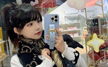 在教室里，六二二同学的写真原图赋予我们新的视角.txt