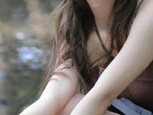 北哥完全OK的高清cos红光魅魔，究竟有多美？让我们一起揭秘！.txt