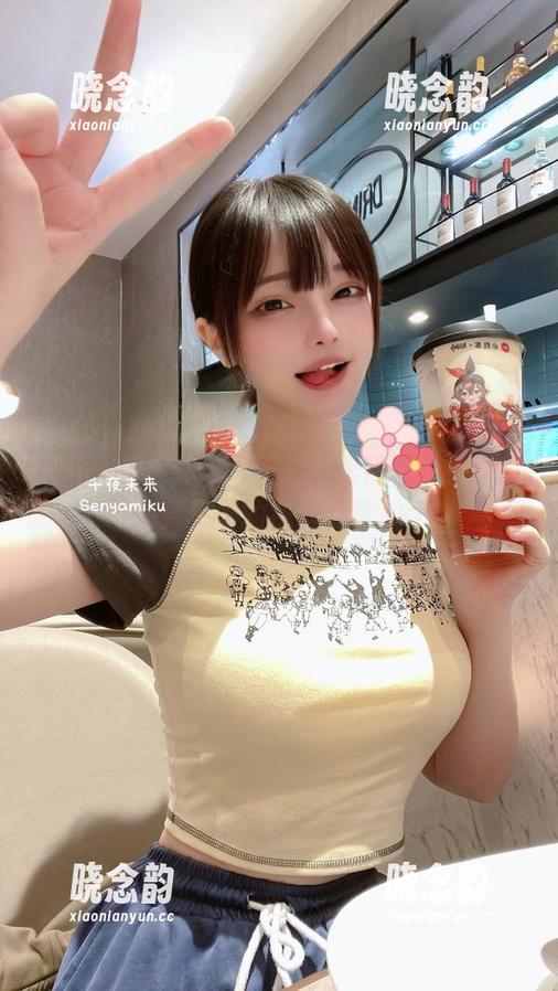 千夜未来带你进入高清高跟鞋写真合集，感受靓丽的视觉盛宴.txt