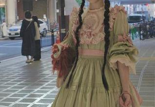 南国足艺 – 青青倾情奉献的奶牛写真作品精选，带给你无限的视觉享受与心灵的触动，绝对不容错过！.txt