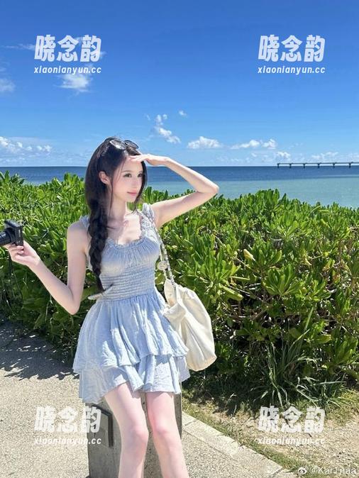 微密圈 - 周妍希写真更新大揭秘！魔鬼黑与诱惑白比拼，究竟是黑暗派还是甜心派？.txt