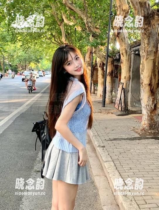 唐韵写真 - 感受小宣最新清纯作品集的魅力，捕捉青春时光的美好瞬间与纯洁！.txt
