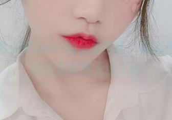 跟随啾小妍Deer的金发芭比，精彩原图更新让你惊艳无比.txt