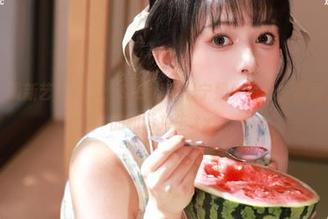 嗲囡囡 – 最新艺术分享：SiByl李思宁奶牛写真，探索人与自然的和谐共生.txt