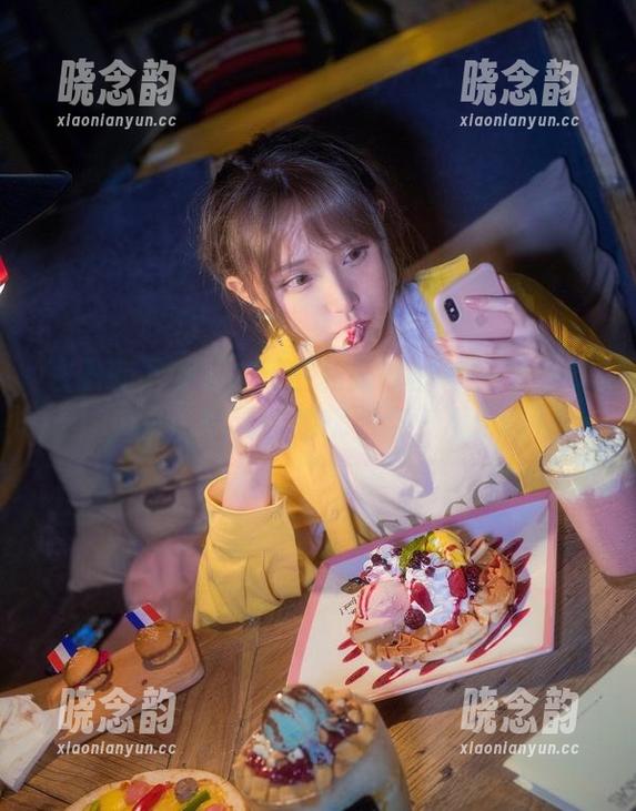 观看在下萝莉控ii在和服中的每一个细节，图片尽显她的优雅与气质.txt