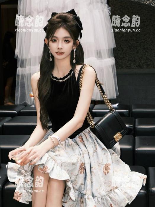 头条女神 - 樊安妮新泳装合集更新：探索她的风格与夏日无限可能.txt