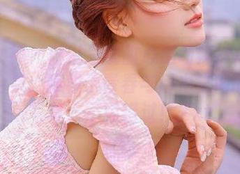 头条女神 – 琳琳呈现甜心运动辣妹风格的图包合集：穿梭于青春与活力之间的绝美写真，不容错过！.txt