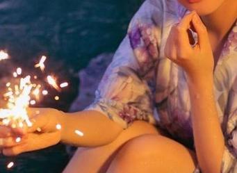 妖精视觉 – 走进松松的世界：精彩御姐美图合集，神秘而又充满诱惑！.txt