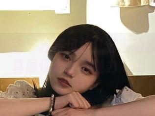 学妹加速跑 – 独特风格！苏苏豹纹全集写真展现个性与魅力.txt