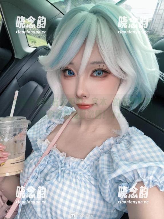 全新发布的最新美图：宫本桜的美腿写真助你重燃视觉激情！.txt