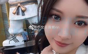 精选小女巫露娜的明日香油亮款写真合集，绝对不容错过的壁纸灵感宝藏！.txt