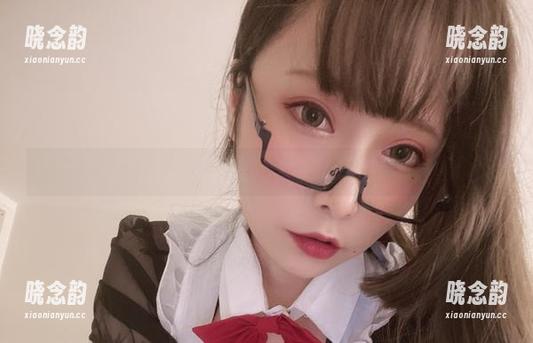 小泉学姐吖的私房图集：与剧情一同享受每一个美丽瞬间.txt