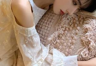 少女秩序 – 小葵女王的在线写真之旅，探索她每一张原图背后的动人故事与情感。.txt