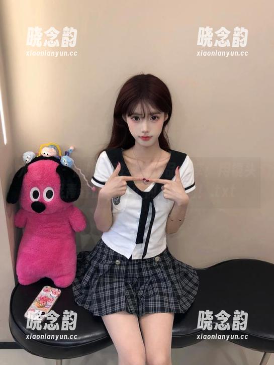 尤果网 - 仙妮女孩全集作品分享：用镜头捕捉青春的每一个闪光瞬间！.txt